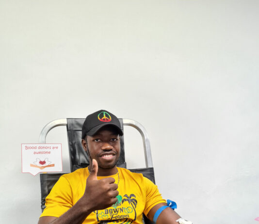Playmaker at Sandals Negril, Jwaquim Henry was in a positive mood for the day’s initiative and gave a thumbs up to the Blood Bank team.